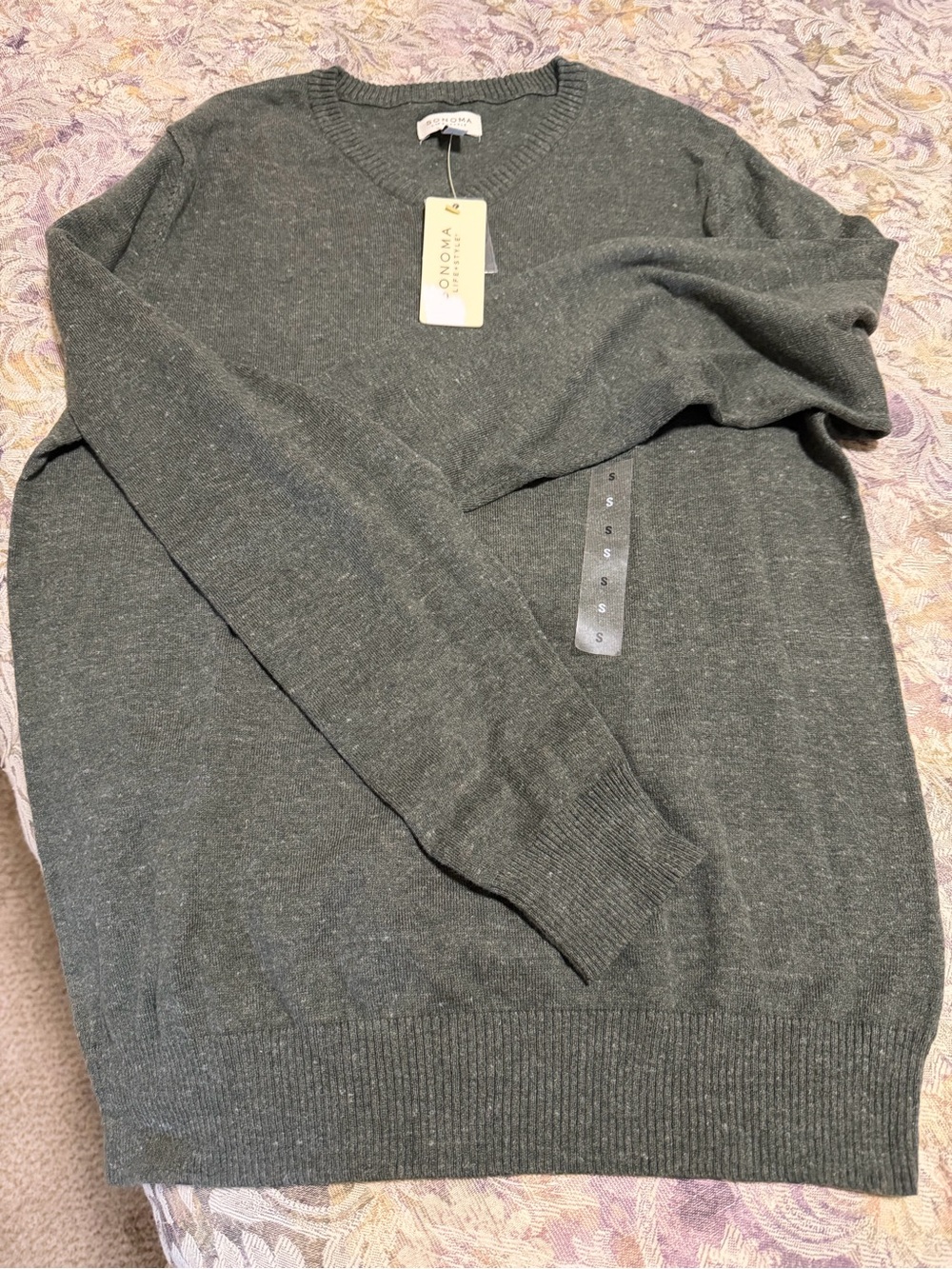 Sonoma Men's V-Neck Sweater in Heather Olive Green